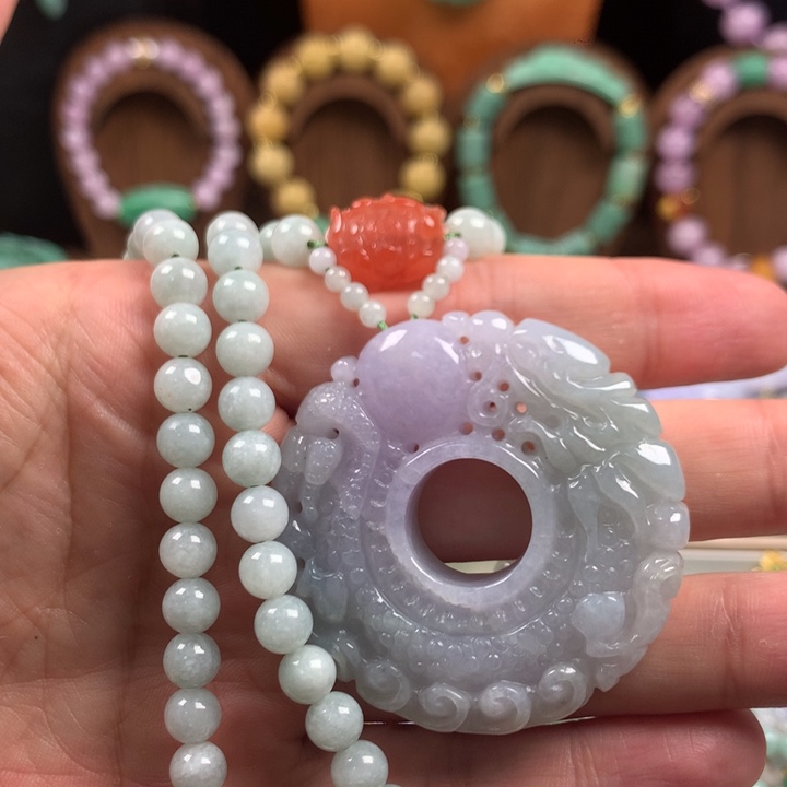 翡翠未镶嵌颈饰吊坠