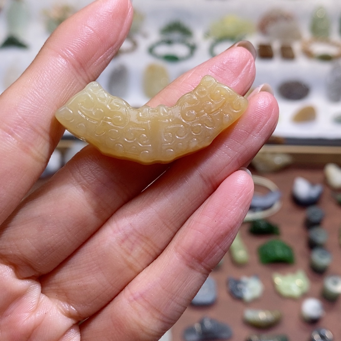 颈饰未镶嵌和田玉