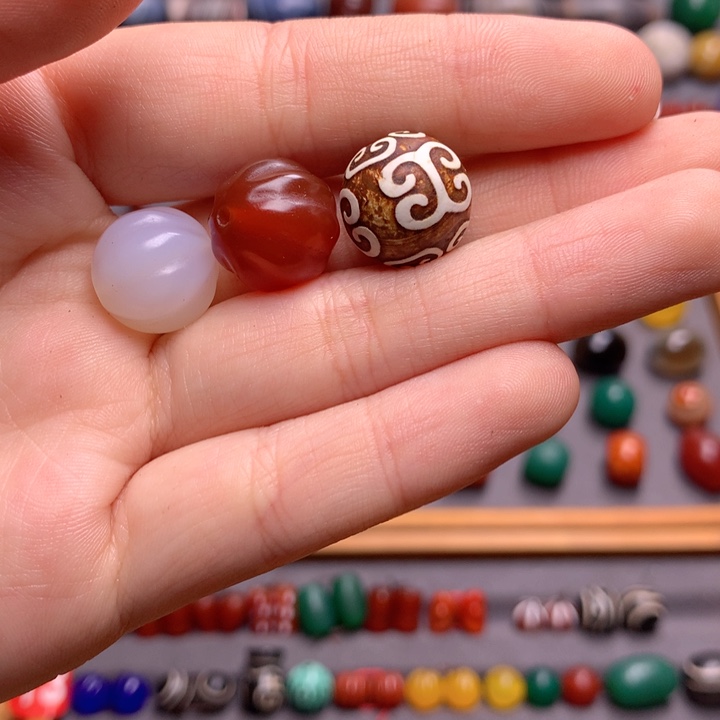 玛瑙/玉髓颈饰未镶嵌L****n