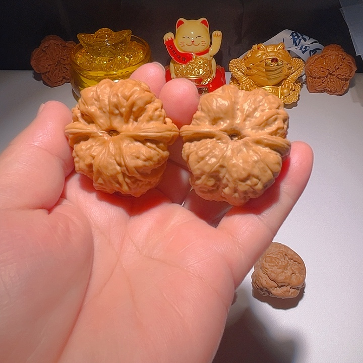 把件龙脊菩提文玩核桃
