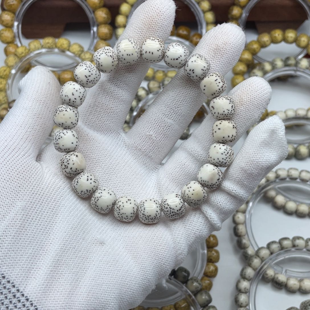 星月菩提手串西****?11×10原白大留白A03