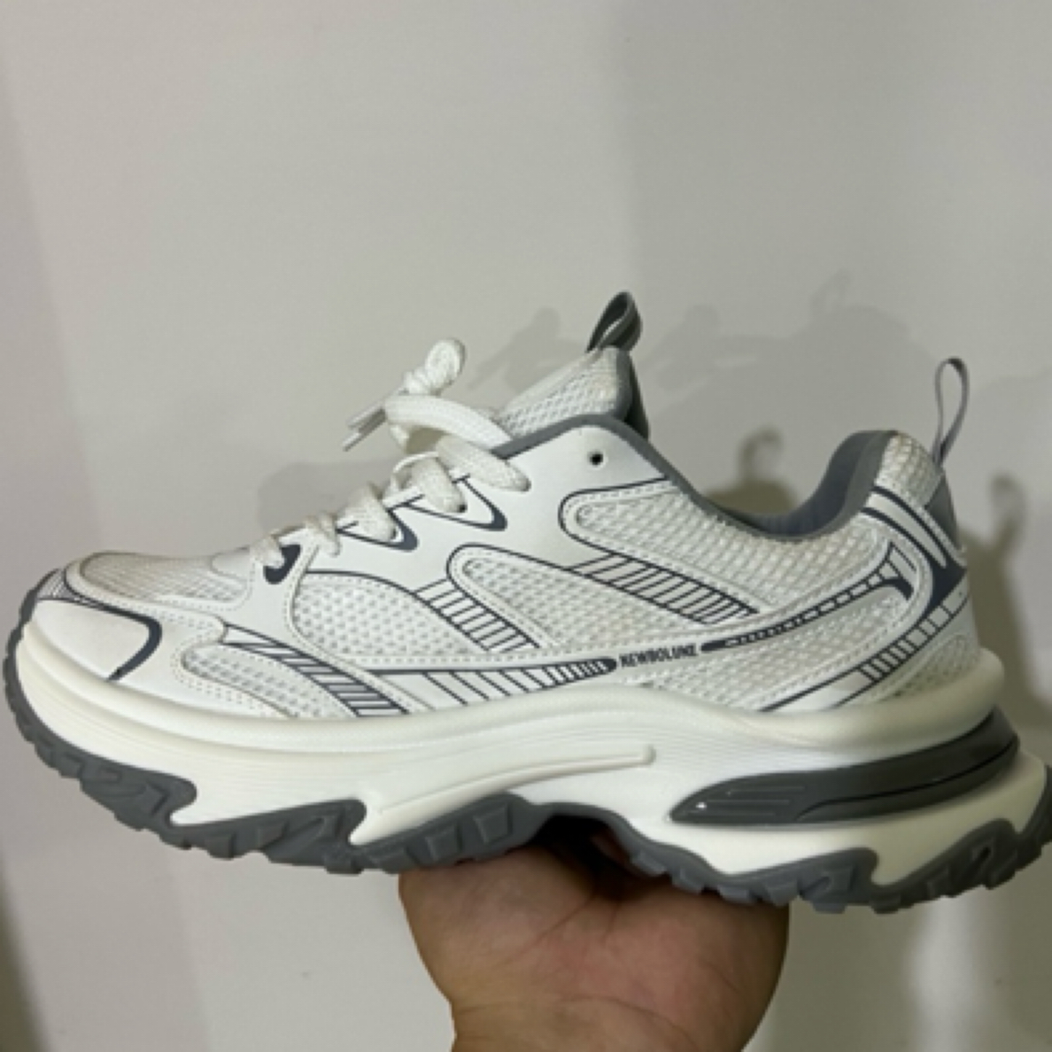 新伦运动鞋老爹鞋荒野老爹鞋男士跑鞋欧若精灵风