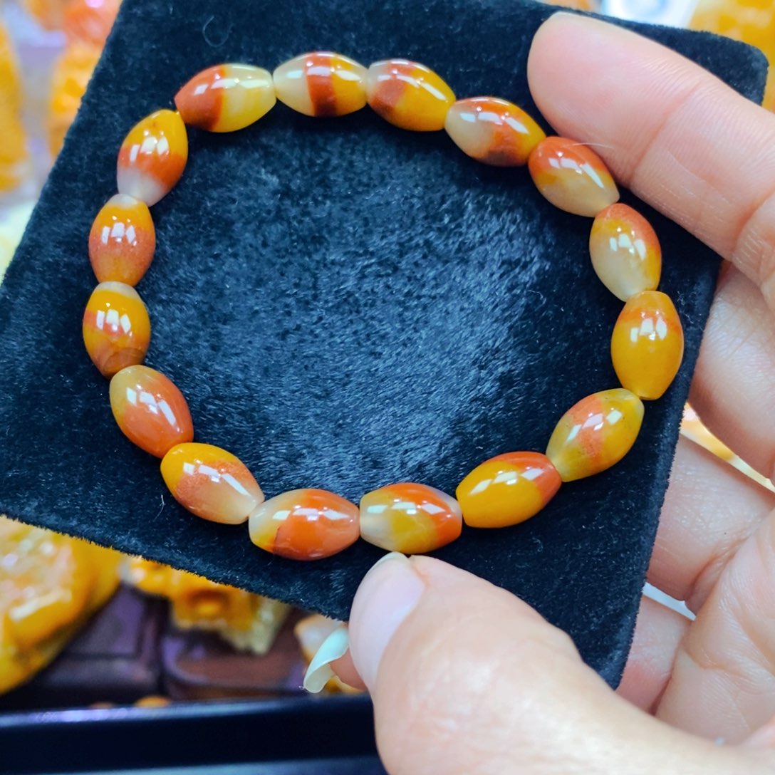 未镶嵌石英质玉（黄龙玉）吊坠(不含链)
