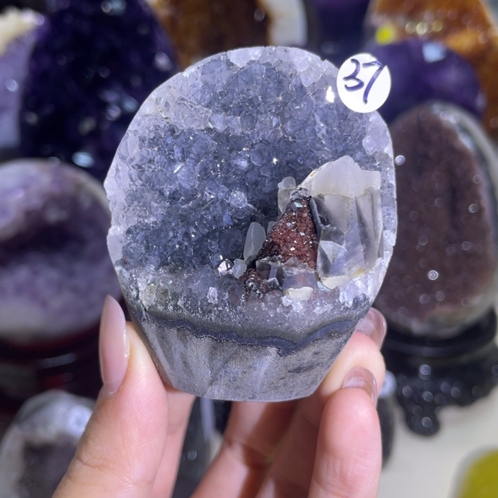 未镶嵌水晶大型摆件（非配饰）