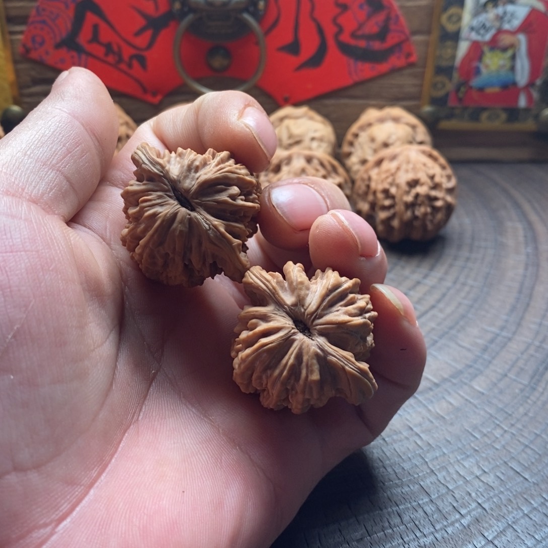 吊坠文玩核桃三角楼37