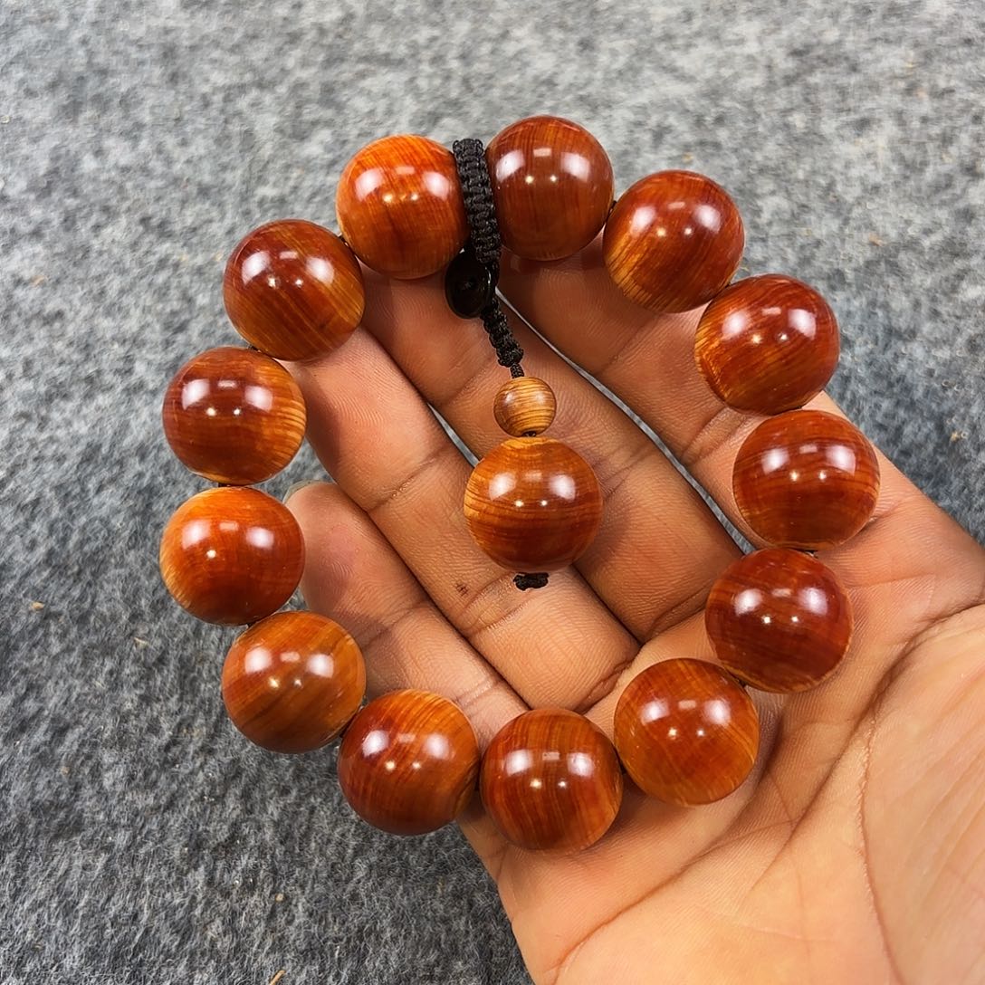 崖柏1.8鸽血红 溏心料 沉水