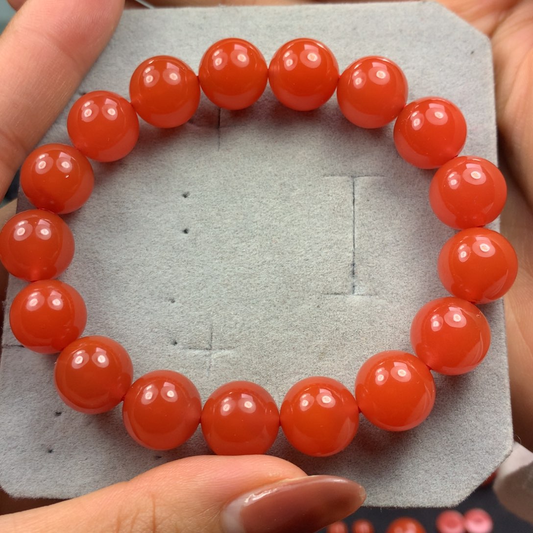 南红玛瑙手串未镶嵌