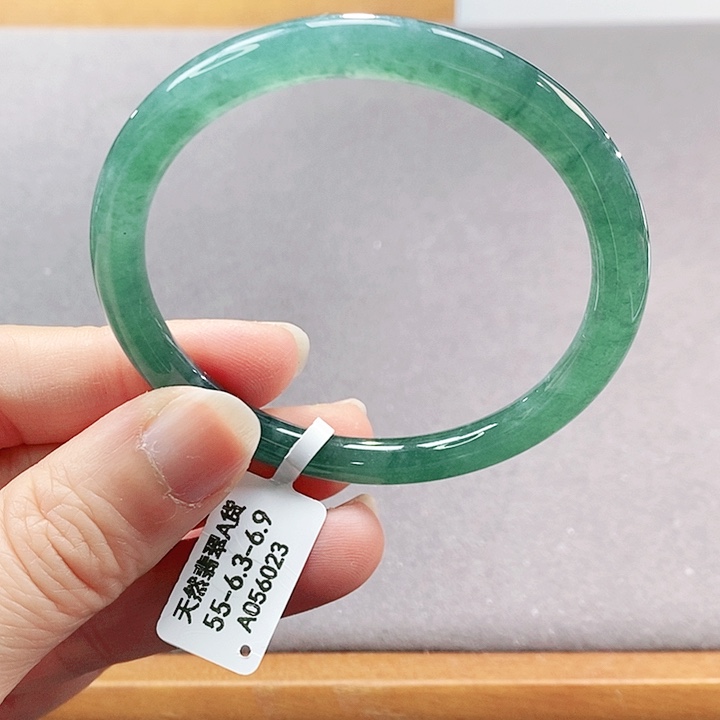 【闪购商品】翡翠手镯（圆镯）未镶嵌