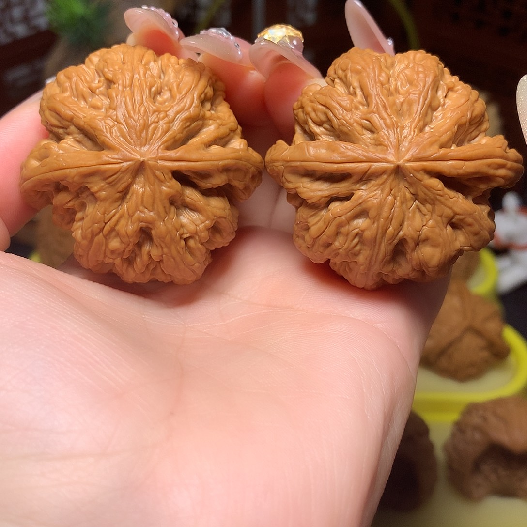 歌***飞文玩核桃吊坠全品大粗筋46