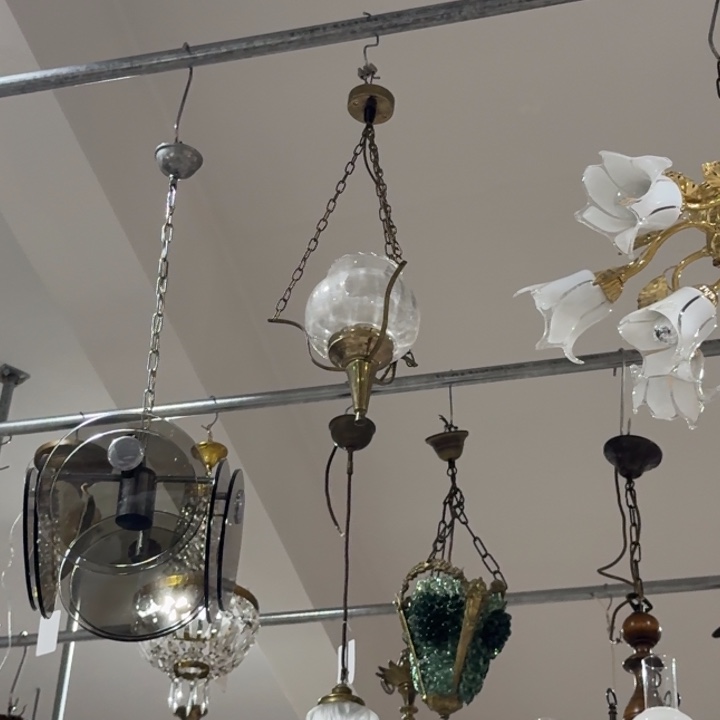 赫***猫有机玻璃吊灯到付