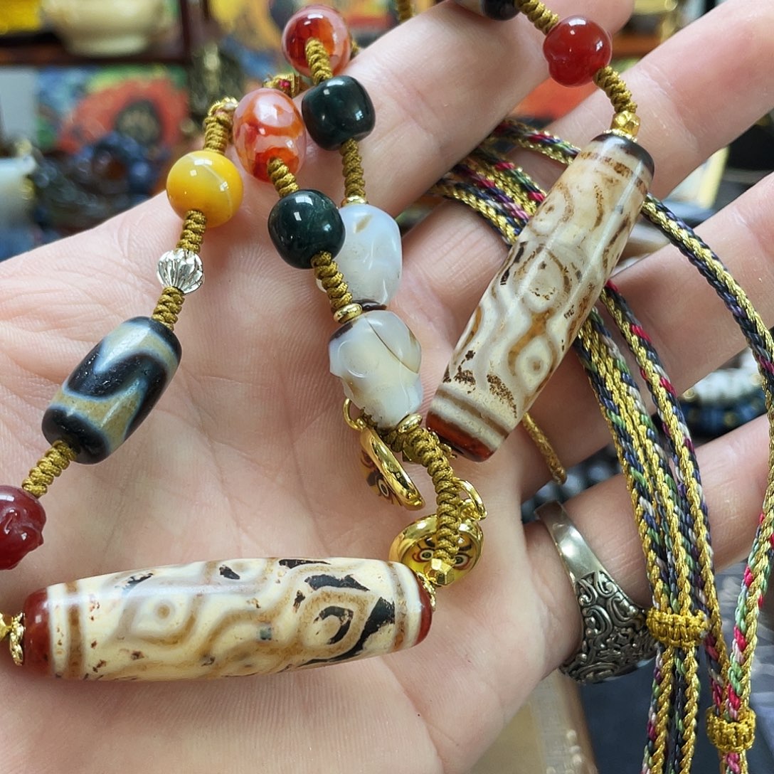 玛瑙/玉髓未镶嵌多样性发一