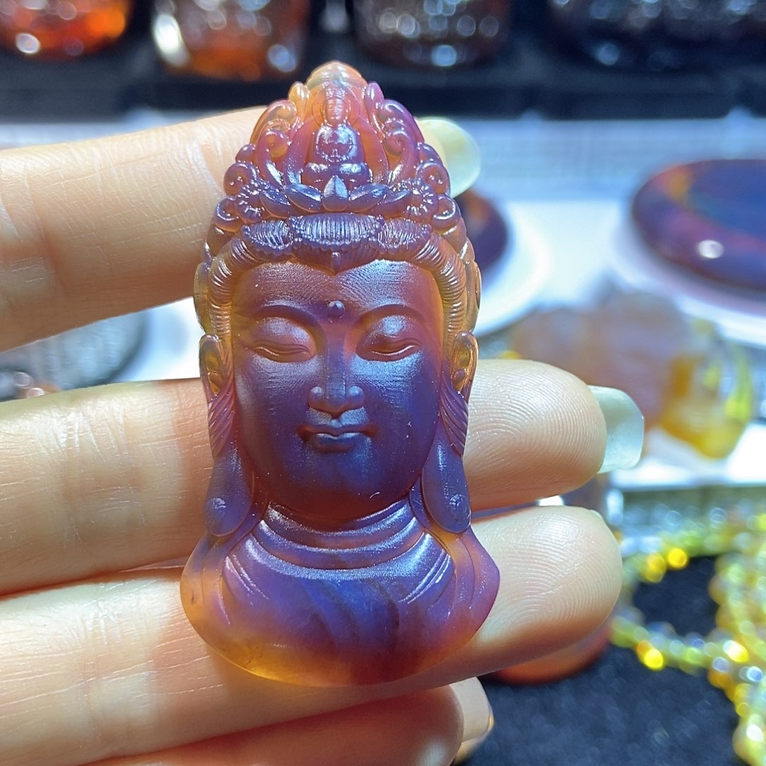 未镶嵌颈饰琥珀缅甸天然琥珀吊坠