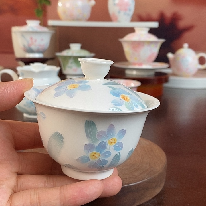 水仙花品茗杯手绘釉下高温