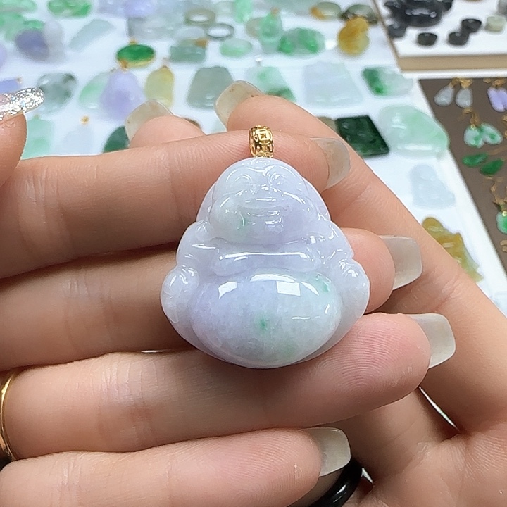 翡翠颈饰未镶嵌春彩佛