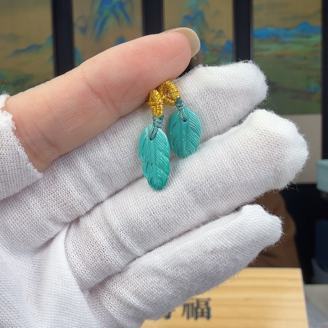 绿松石未镶嵌珠宝奇石