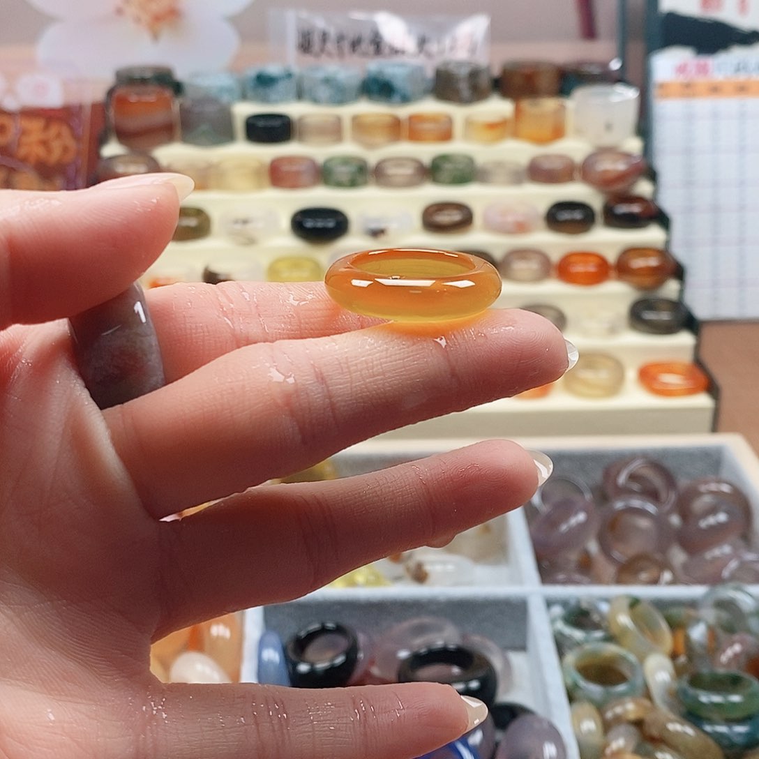 玛瑙/玉髓戒指未镶嵌百****收