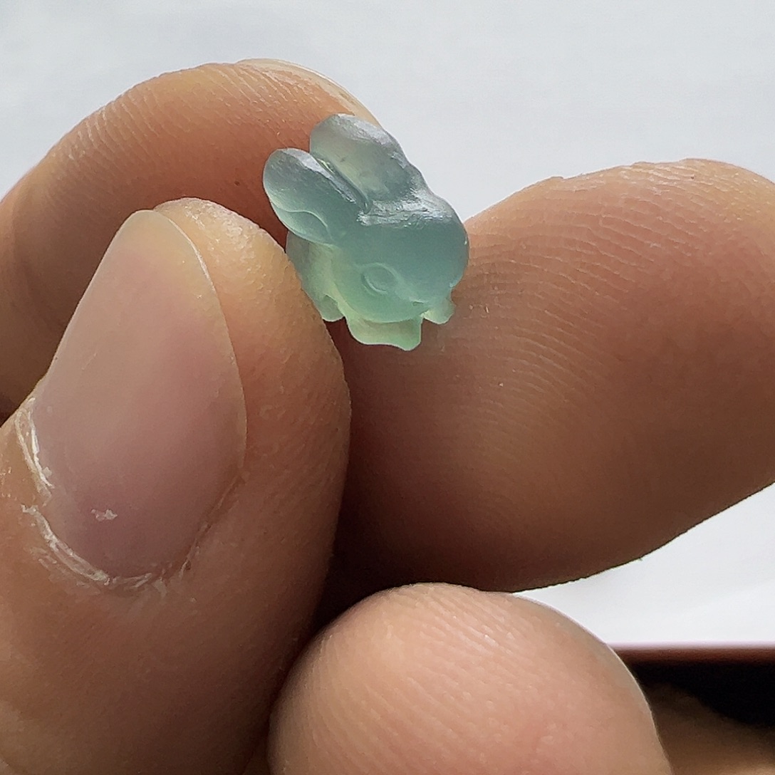 定制翡翠未镶嵌兔子