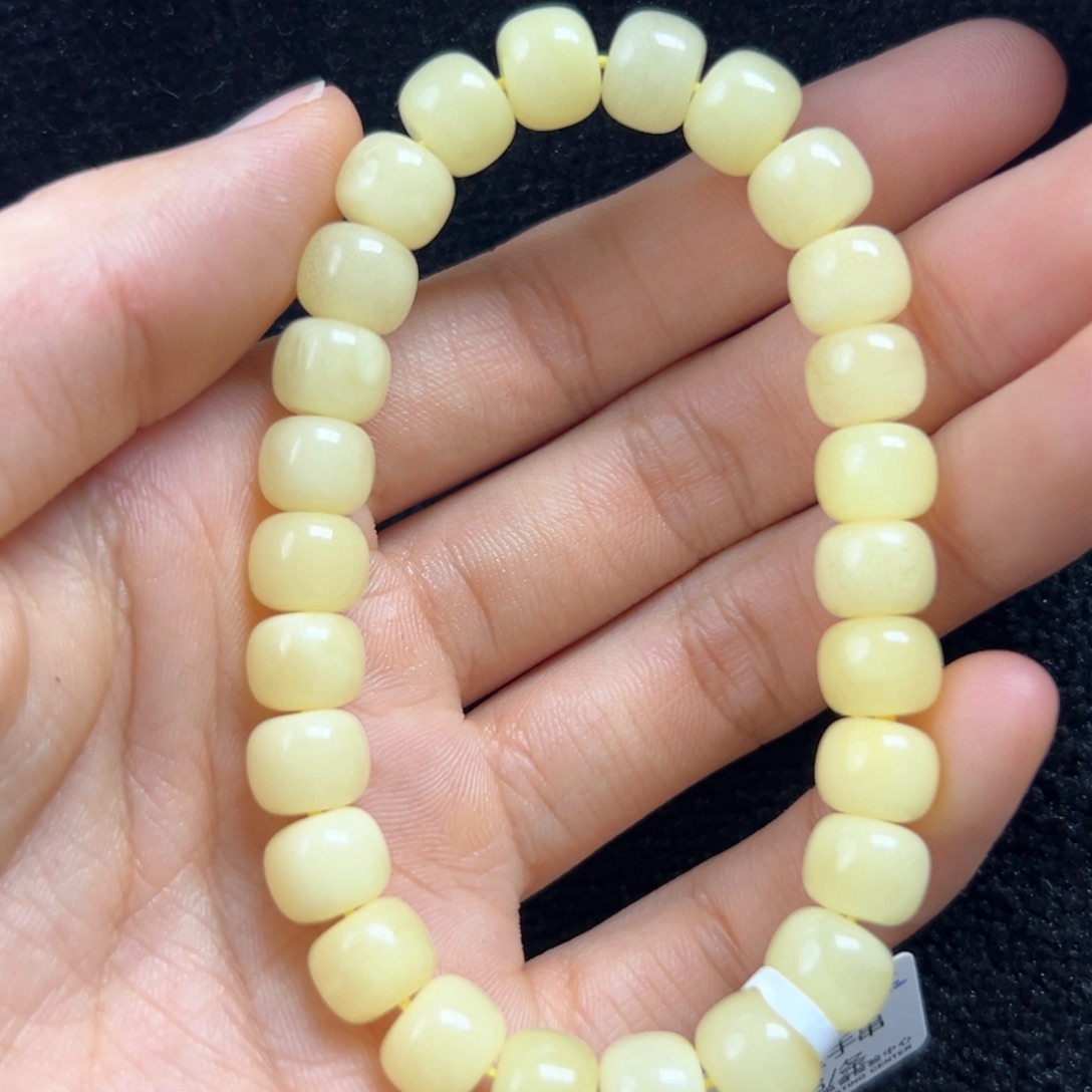 未镶嵌琥珀珠宝奇石