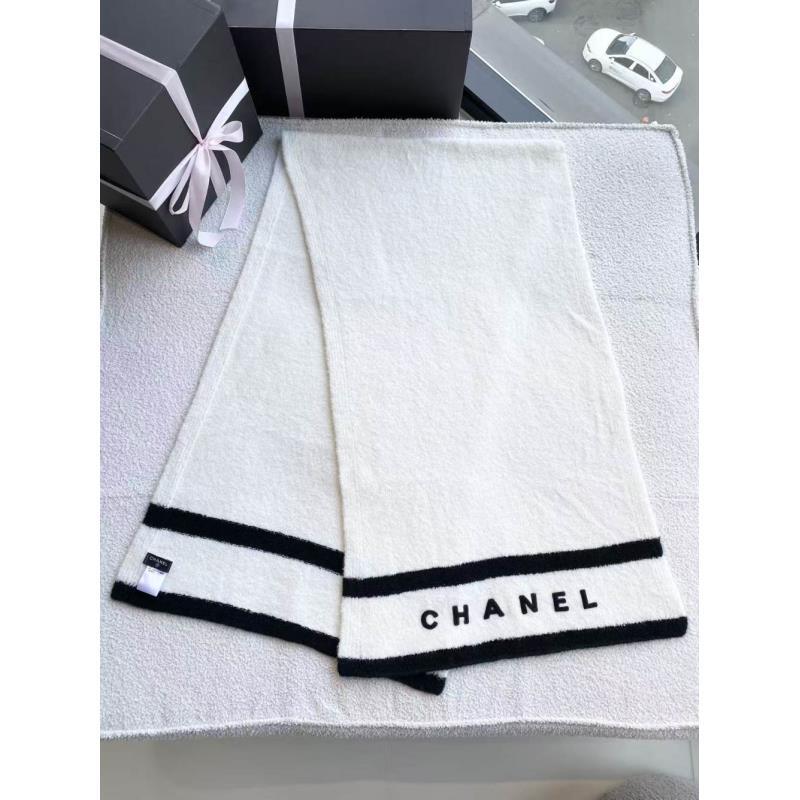 99新 Chanel/香奈儿  bb2743  山羊绒 24k黑白羊绒围巾 均码