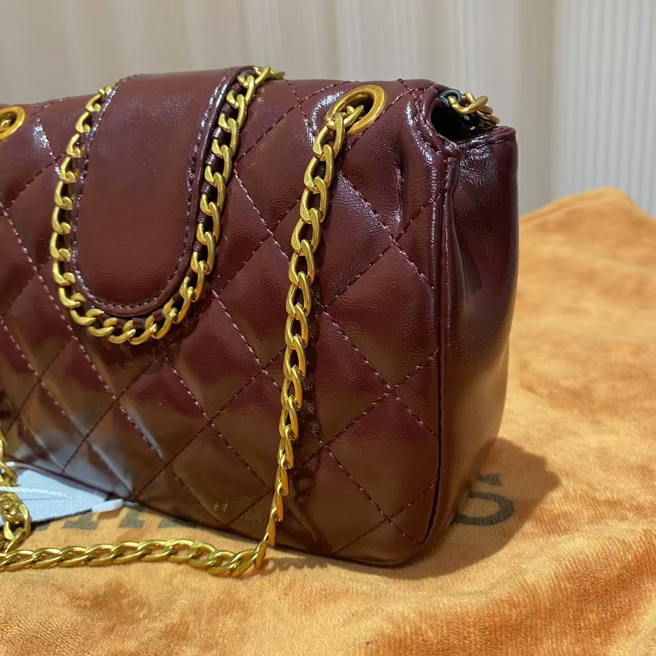 HIRMRIS手工真皮包550987  包边盖红香