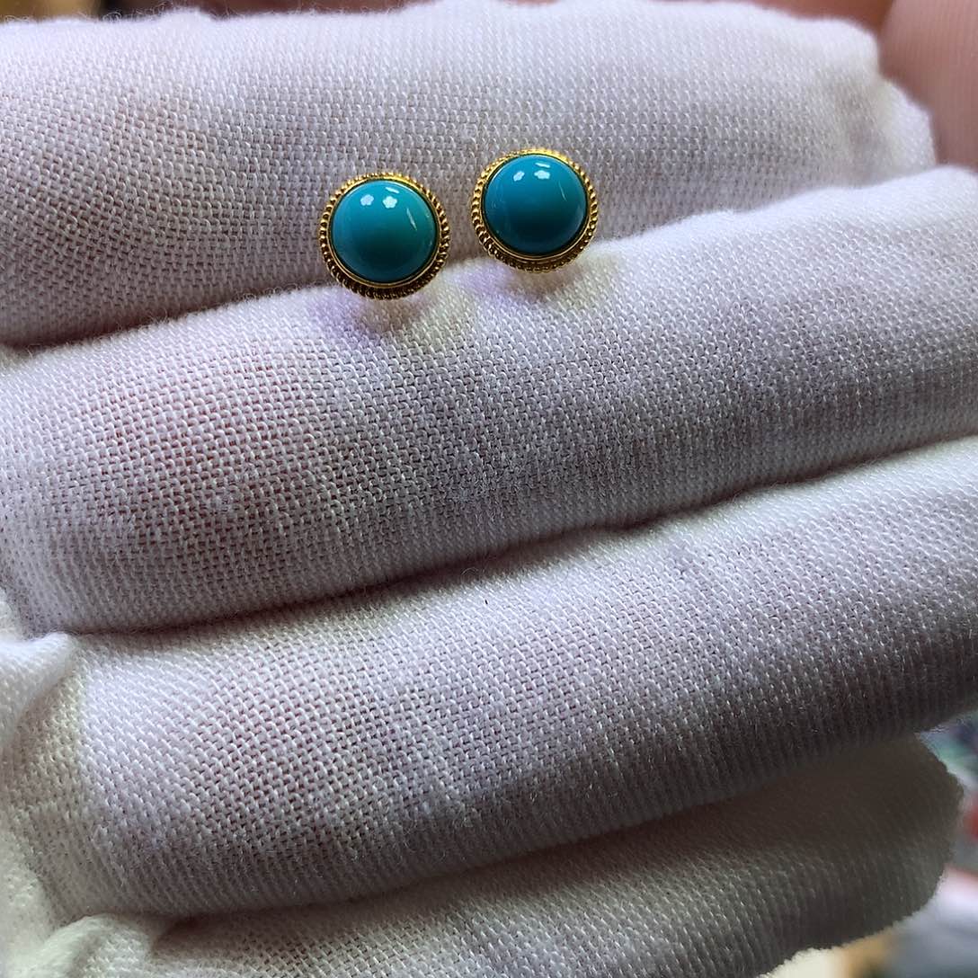 绿松石耳钉18K金镶嵌