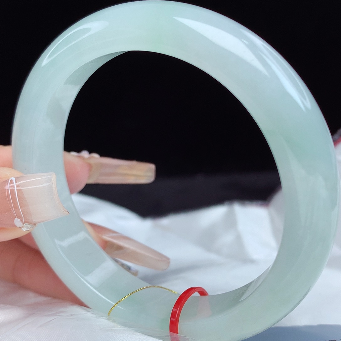 翡翠手镯未镶嵌55圈4091