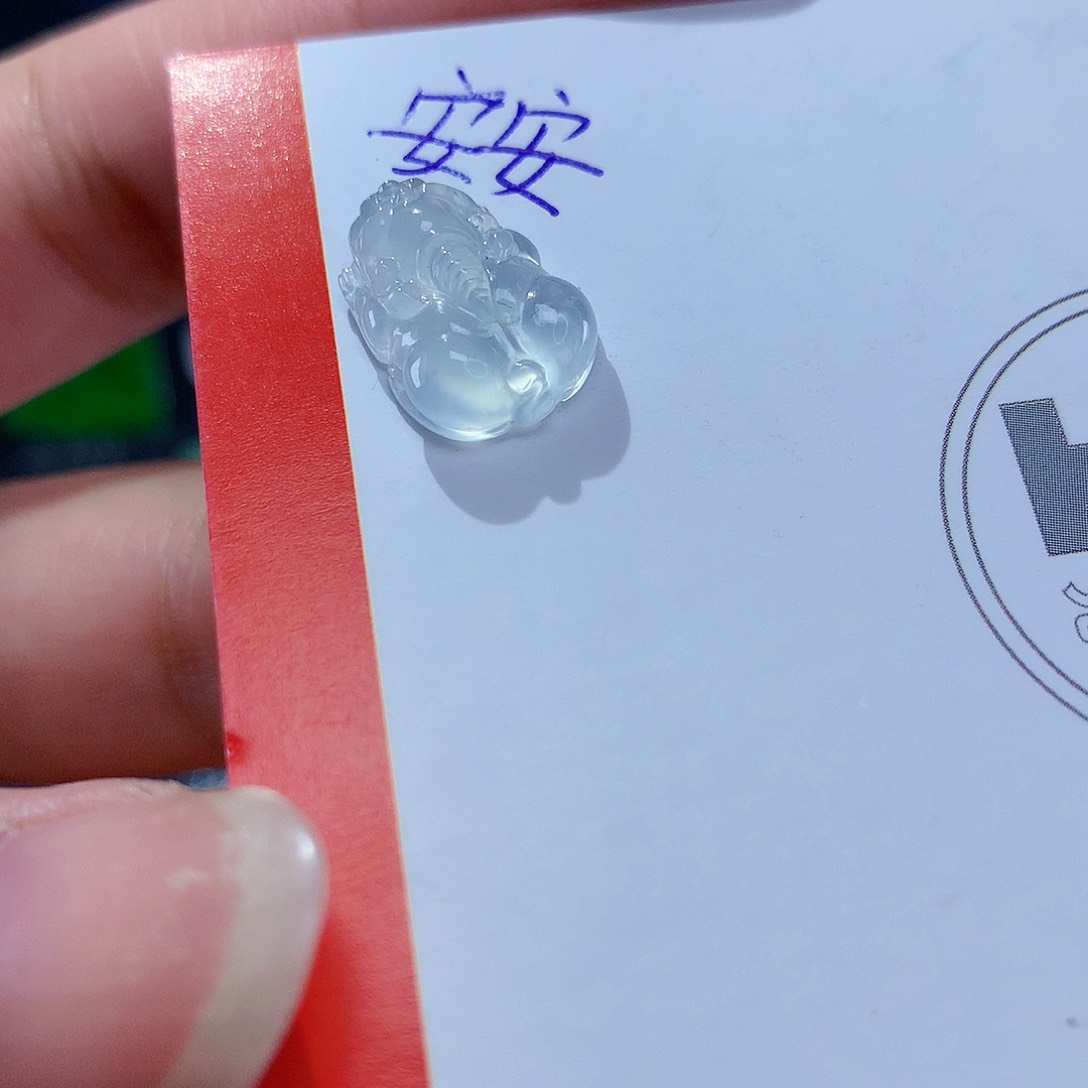 翡翠颈饰未镶嵌天然翡翠高冰貔貅