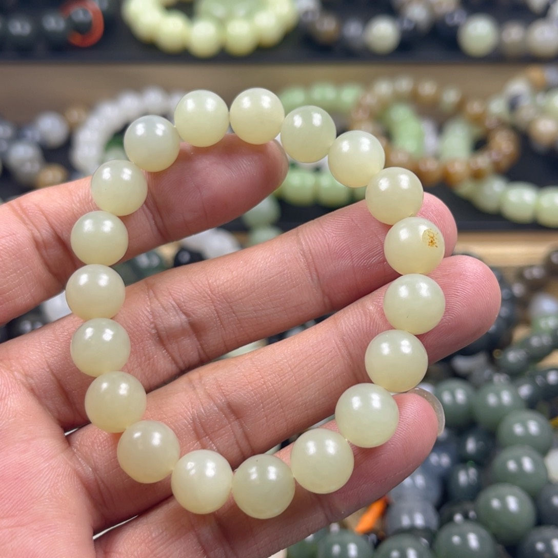 和田玉手串未镶嵌