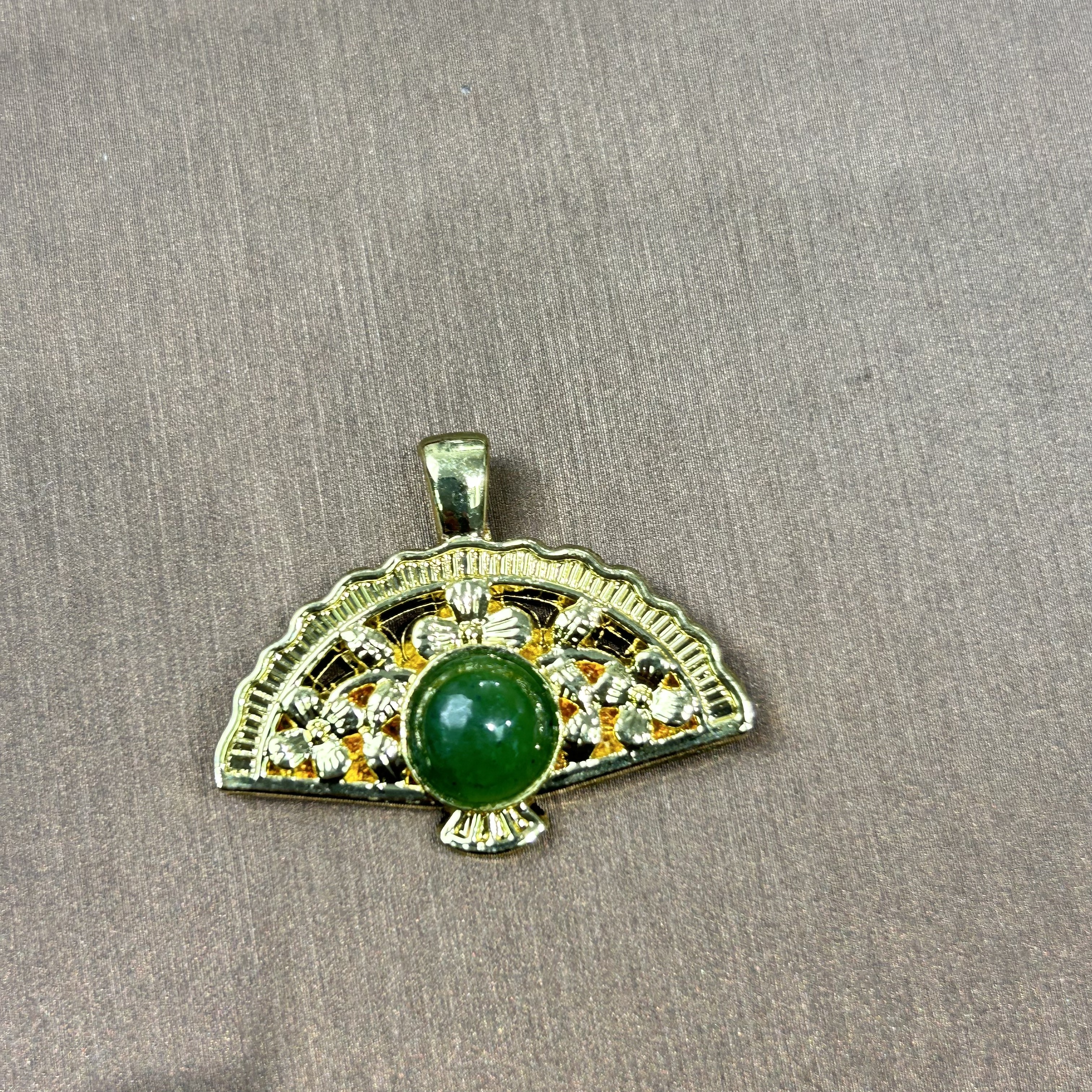 和田玉碧玉扇子吊坠