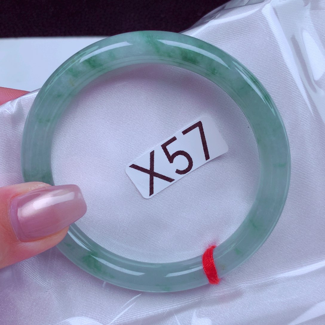 翡翠未镶嵌手镯手镯