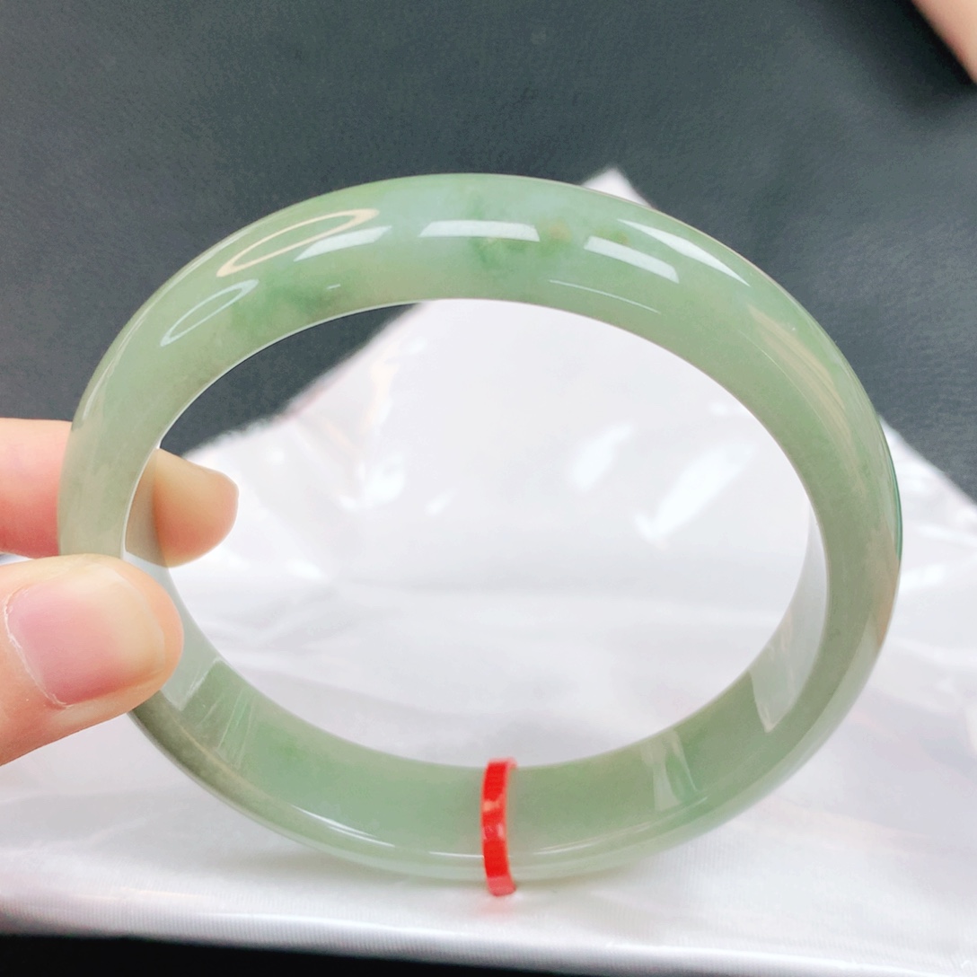 翡翠未镶嵌手镯62圈口