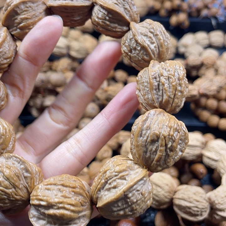 彬****猴头核桃手串猴头核桃