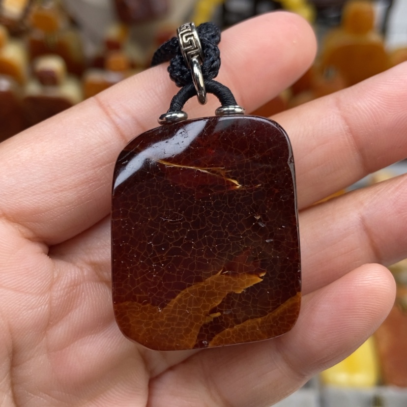 【闪购商品】琥珀颈饰未镶嵌