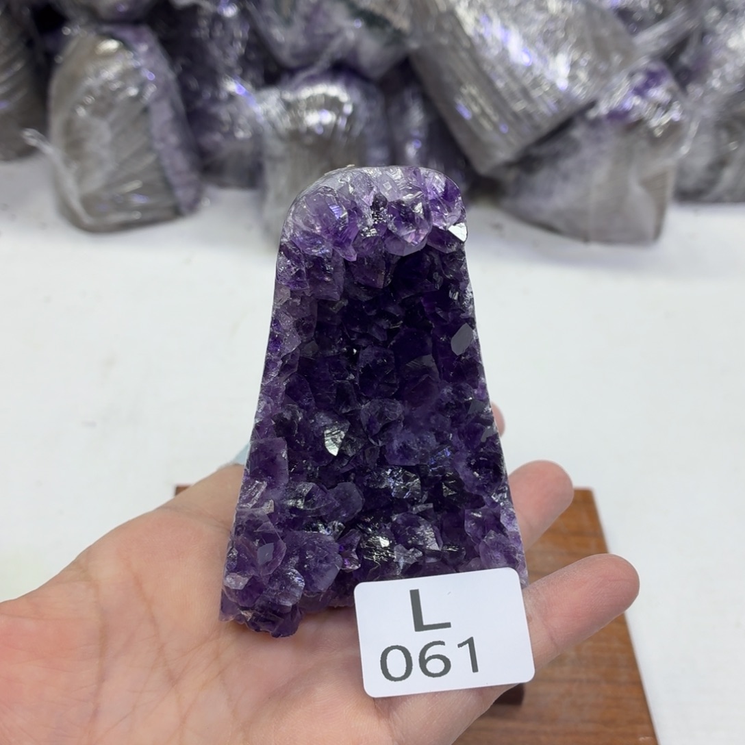 水晶未镶嵌摆件天然紫水晶