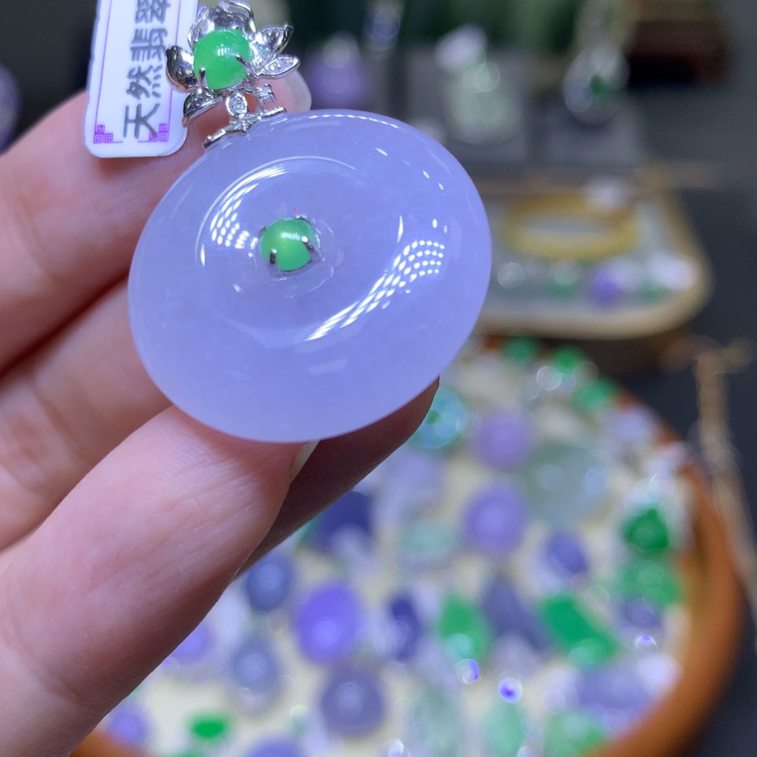 翡翠18K金镶嵌颈饰翡翠吊坠项链