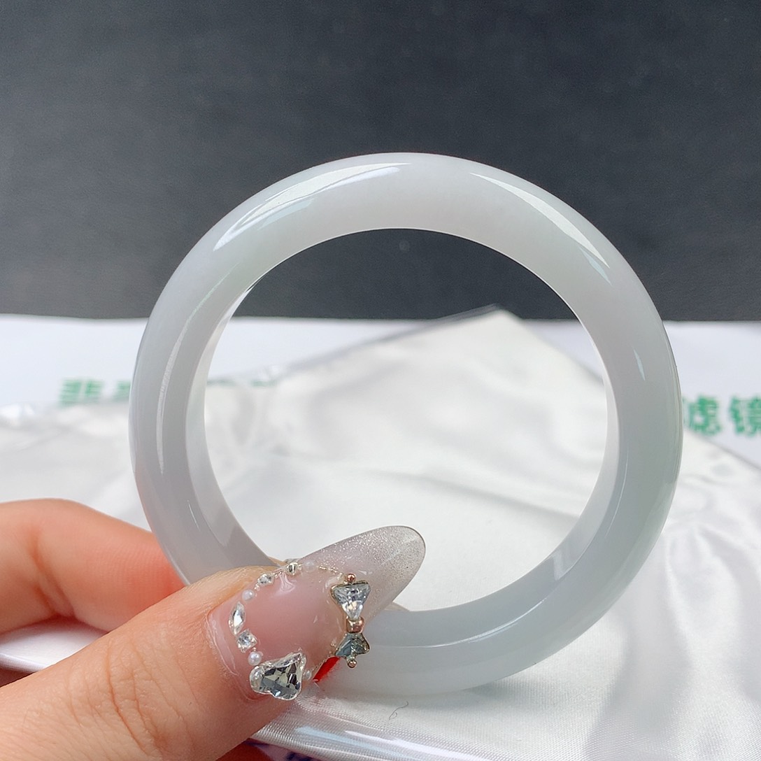 翡翠手镯未镶嵌0057正52