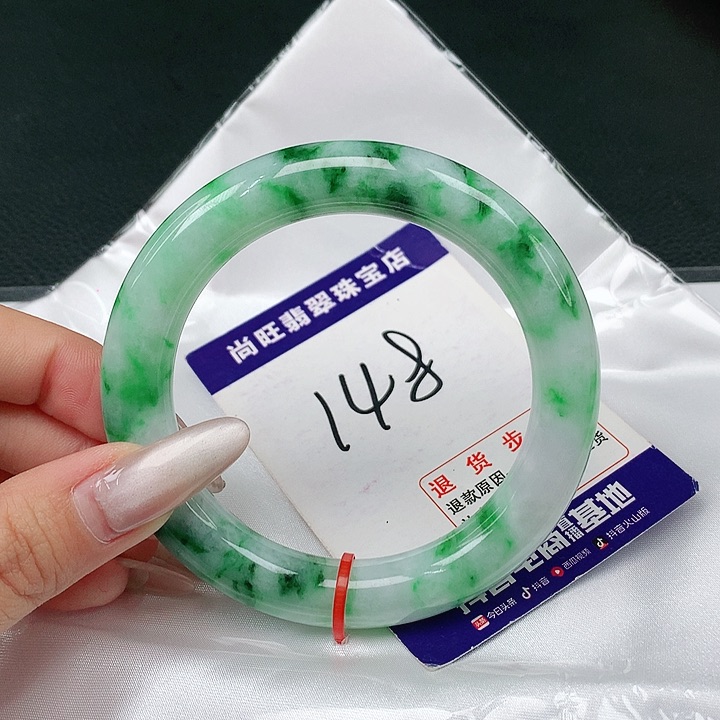 翡翠手镯（圆镯）未镶嵌花**美翡翠12