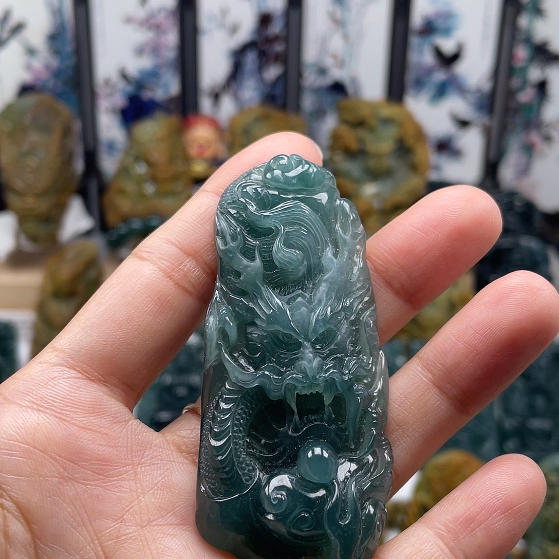 翡翠未镶嵌颈饰天然翡翠a货龙