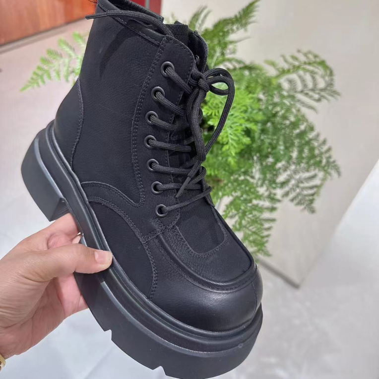 漫步佳人秋冬百搭厚底女款马丁靴