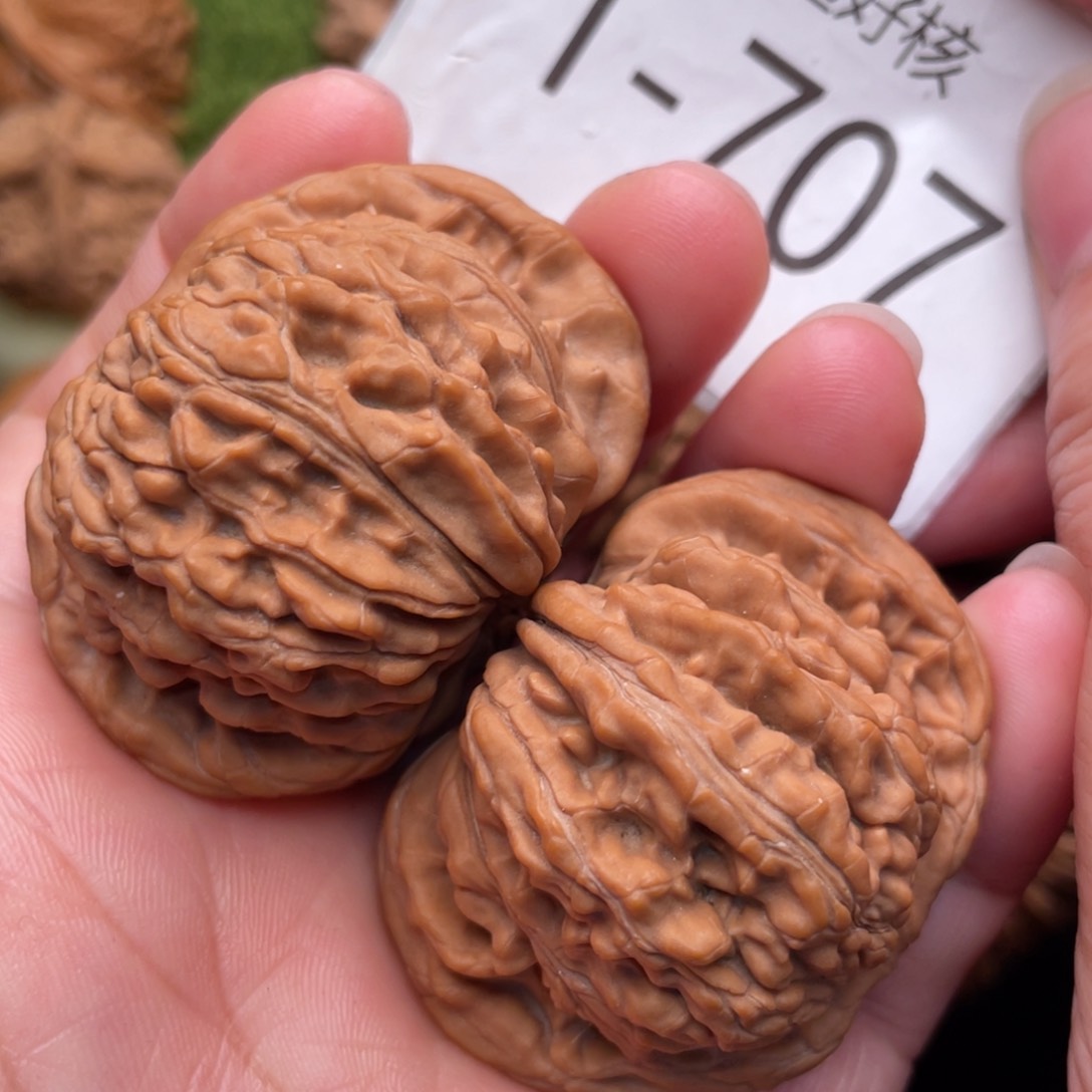 文玩核桃把件爆肉楼47