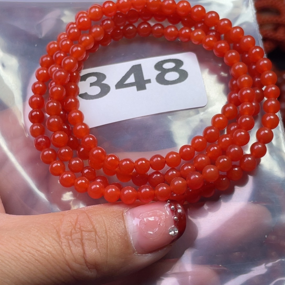 南红玛瑙颈饰未镶嵌