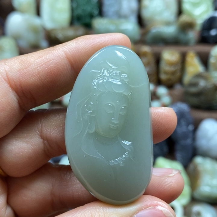 和田玉颈饰未镶嵌