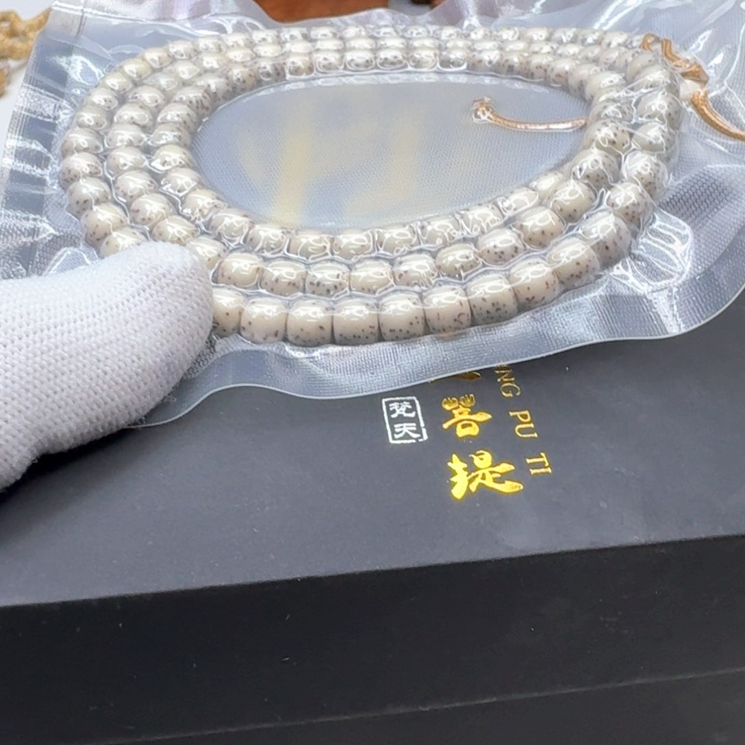 星月菩提手串34梵天糯冰河豚7左右108