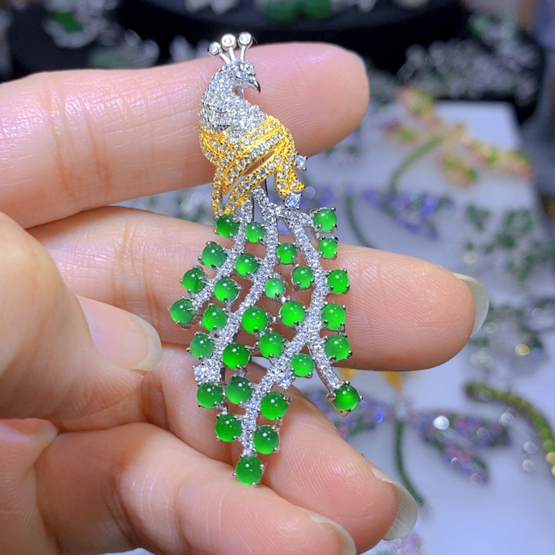 翡翠颈饰合金天然翡翠