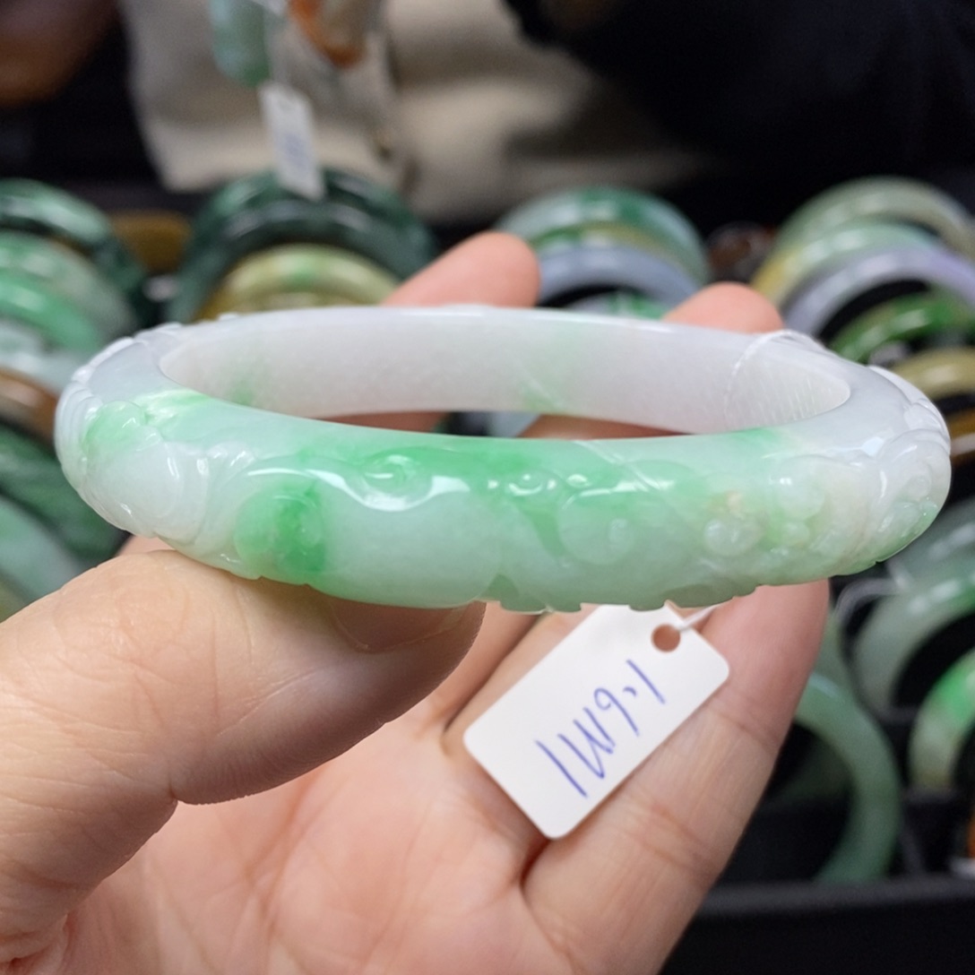 翡翠颈饰未镶嵌62.4圈口14号