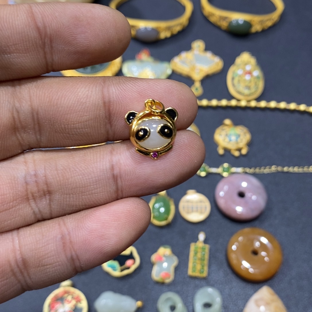 和田玉颈饰银S925镀金镶嵌