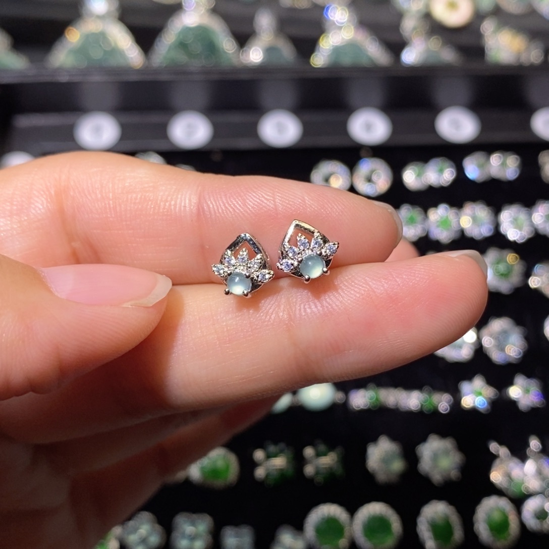 翡翠未镶嵌颈饰天然