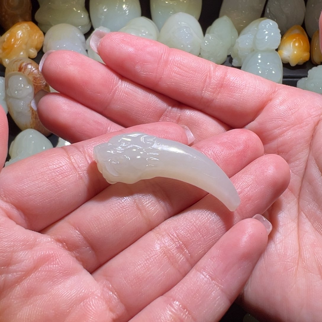 未镶嵌和田玉车挂特