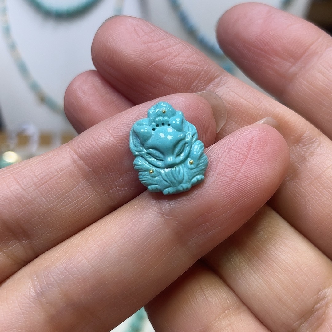 绿松石未镶嵌九尾