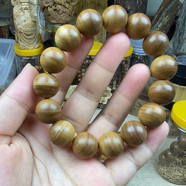 进***曲檀香木檀香木手串1.5